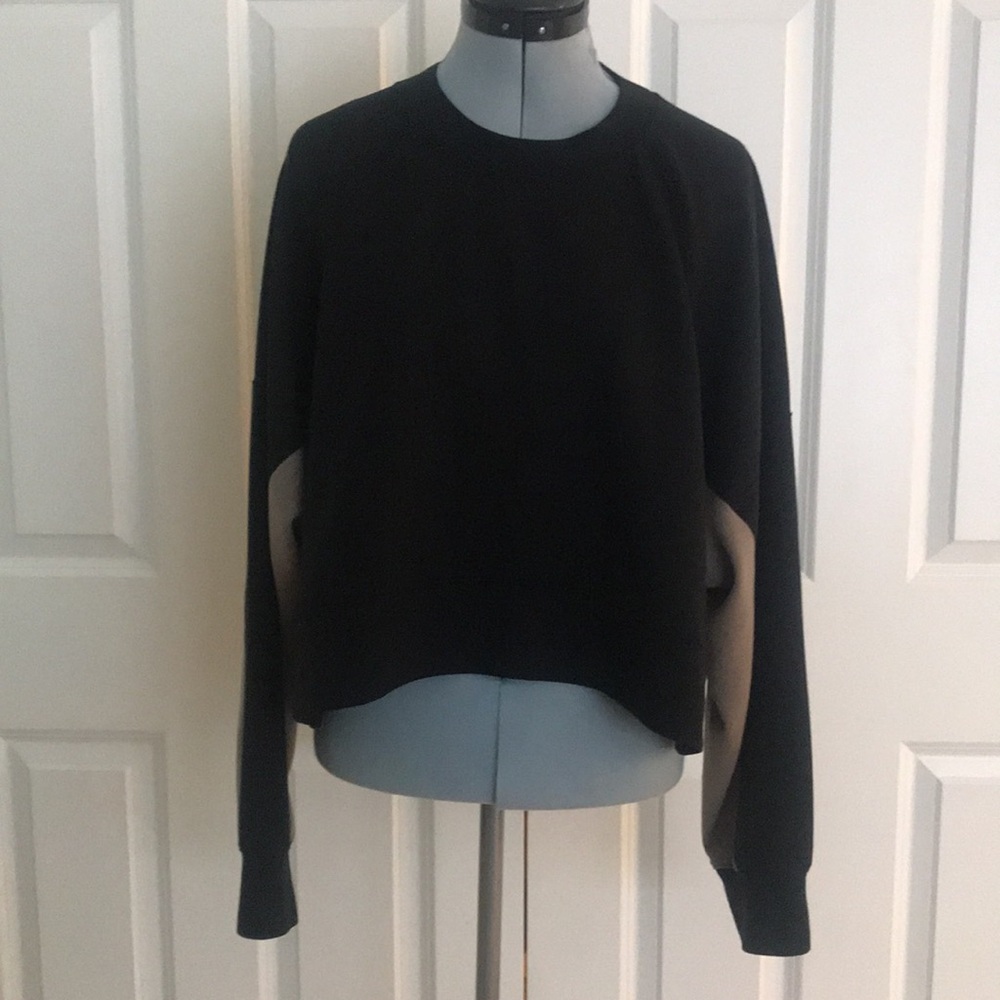 Abercrombie & Fitch YPB Your Personal Best Black Tan Cropped Sweatshirt XL